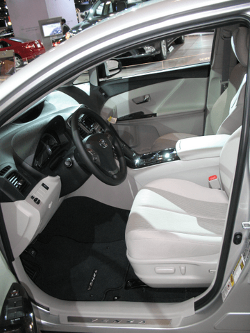 2010 Toyota Venza Interior front