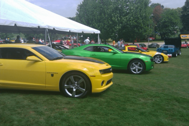 2 Camaros and a Corvette GS