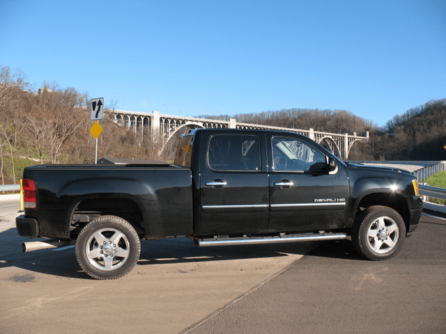 2011 GMC Sierra Denali 2500 HD Side Profile with Bridge