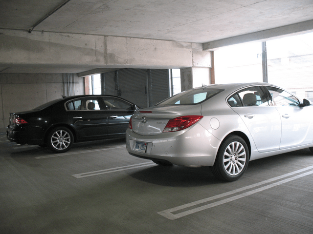 2011 Buick Regal CXL 001.png