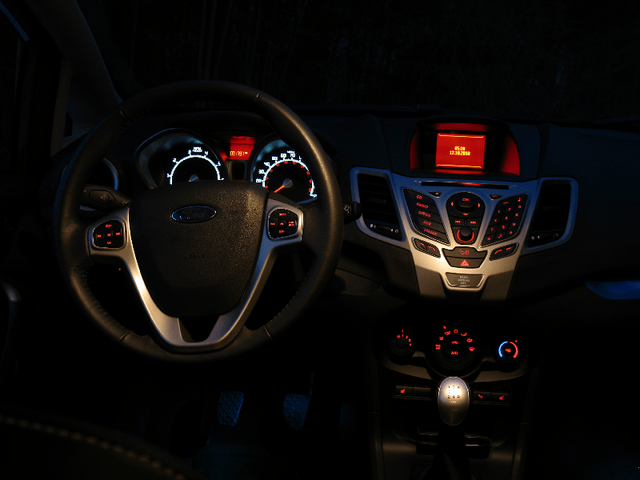 2011 Ford Fiesta 010.png