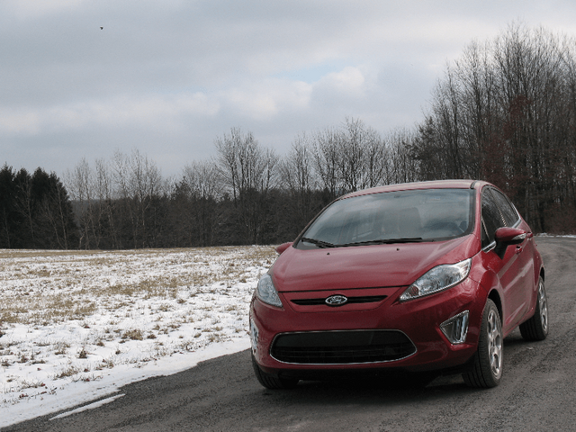 2011 Ford Fiesta 029.png
