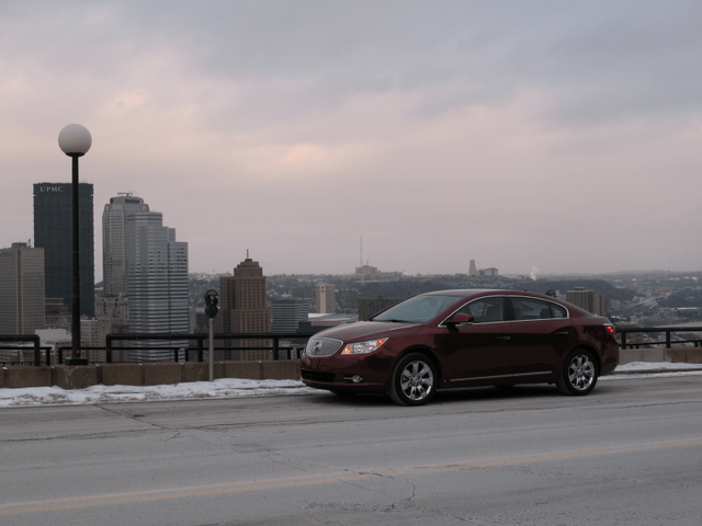 2010 Buick Lacrosse CXS 042.png