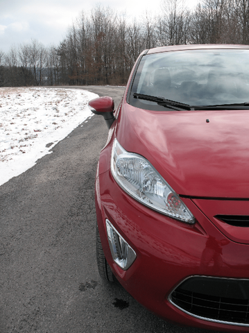 2011 Ford Fiesta 030.png