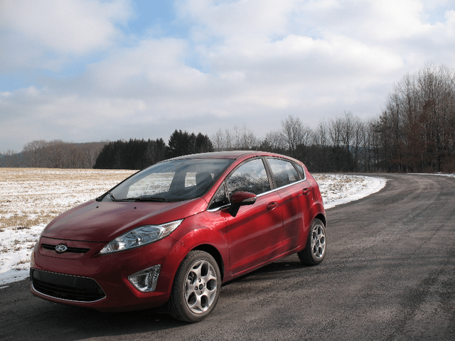 2011 Ford Fiesta 019.png