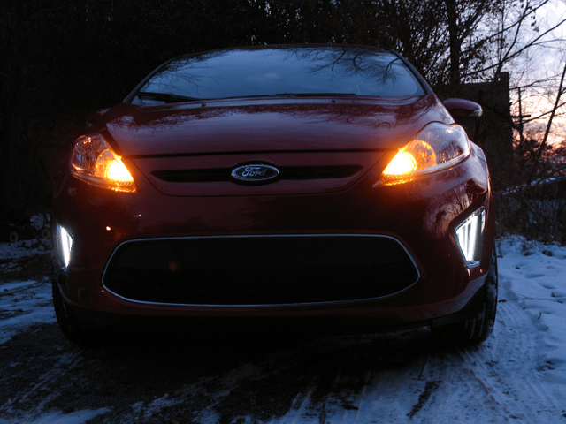 2011 Ford Fiesta 006.png