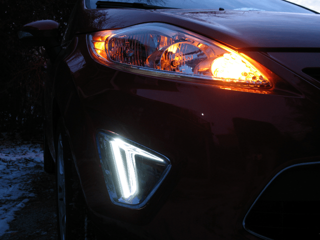 2011 Ford Fiesta 007.png