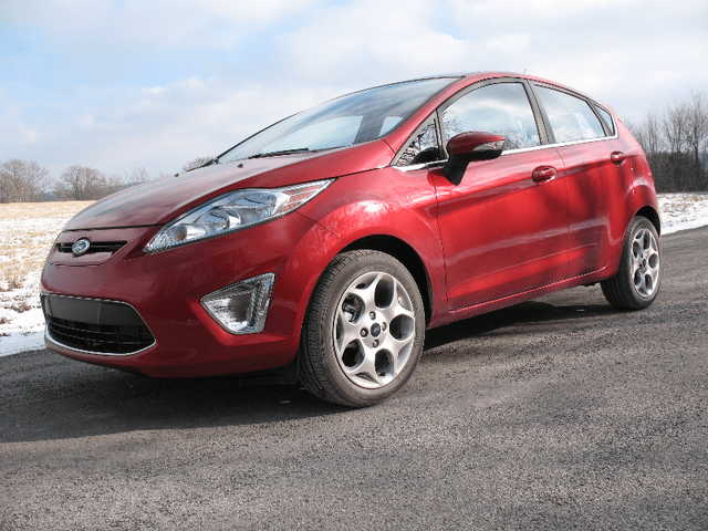 2011 Ford Fiesta 018.png