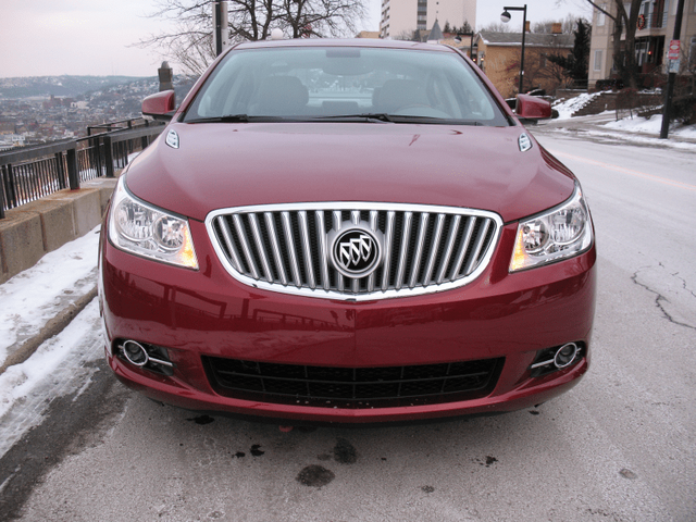 2010 Buick Lacrosse CXS 049.png