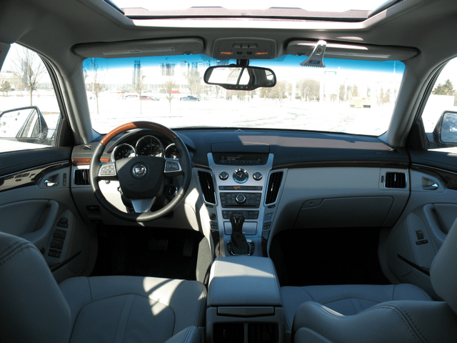 2010 Cadillac CTS Wagon 065.png