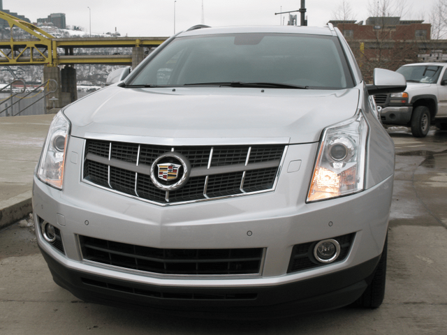 2010 Cadillac SRX Turbo Premium 041.png