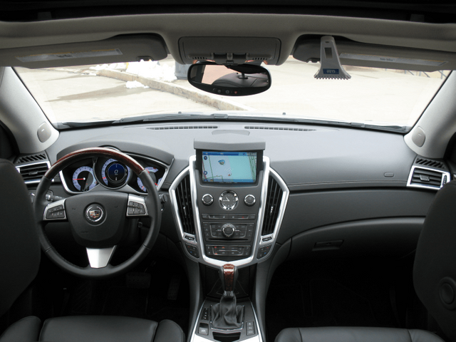 2010 Cadillac SRX Turbo Premium 058.png