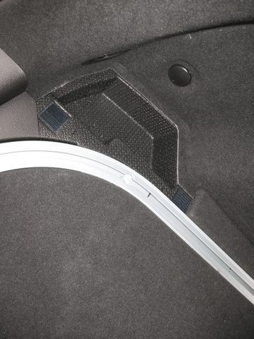 2010 Cadillac SRX Turbo Premium 050.png