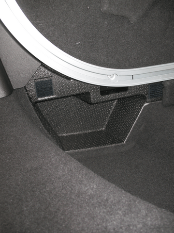 2010 Cadillac SRX Turbo Premium 049.png