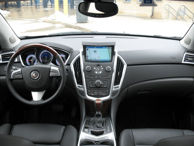 2010 Cadillac SRX Turbo Premium 057.png