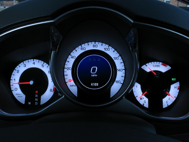 2011 Cadillac SRX Turbo 020.png