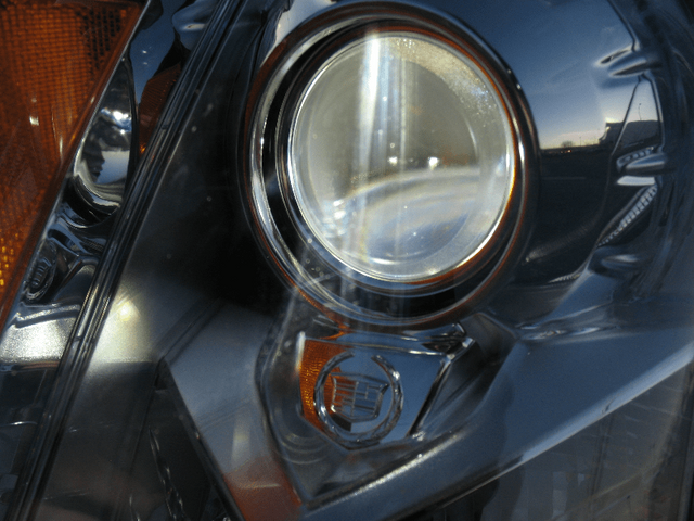 2011 Cadillac SRX Turbo 007.png