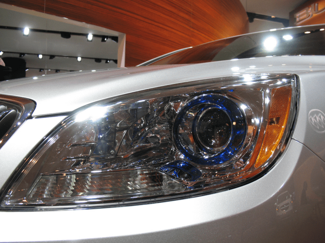 2012 Buick Verano, Projector Headlamp Detail