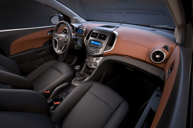 2012 Chevrolet Sonic 063.png