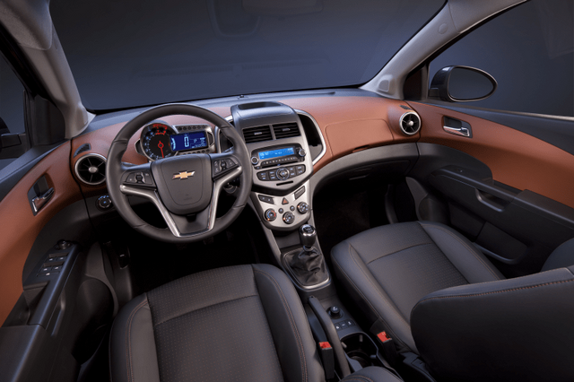 2012 Chevrolet Sonic 062.png