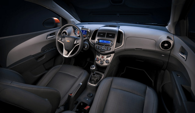 2012 Chevrolet Sonic 052.png