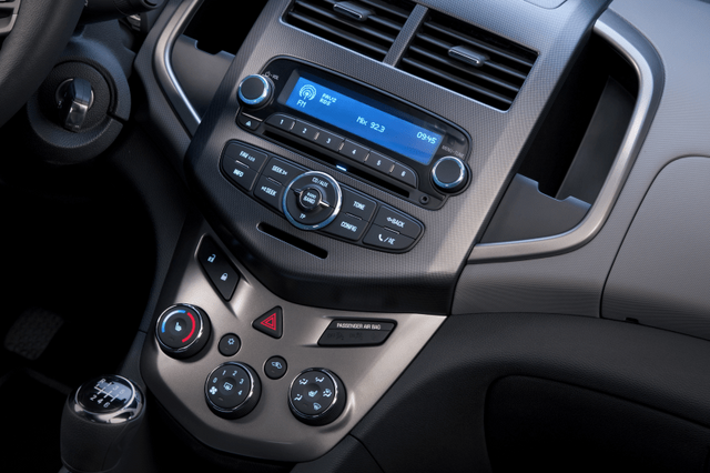 2012 Chevrolet Sonic 051.png