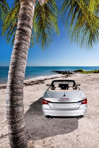 2011 Chrysler 200 Convertible 027.png