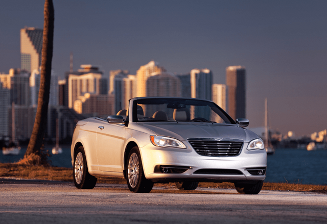 2011 Chrysler 200 Convertible 023.png