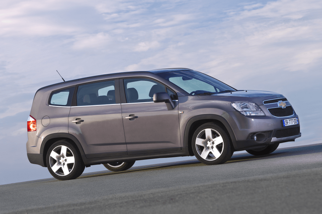 2011 Chevrolet Orlando 022.png