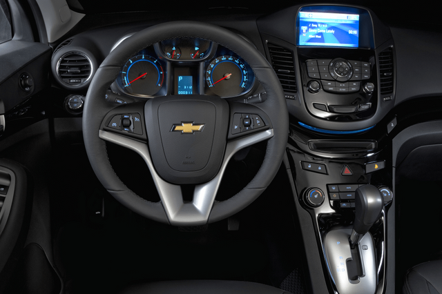 2011 Chevrolet Orlando 034.png