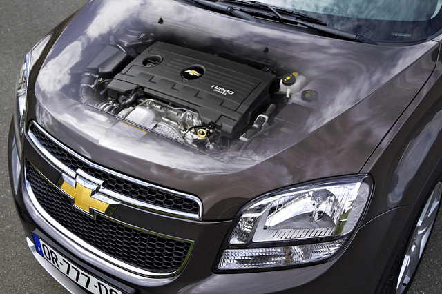 2011 Chevrolet Orlando 040.png
