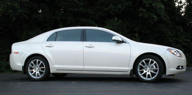 2010 Chevrolet Malibu LTZ White Driver Side Profile