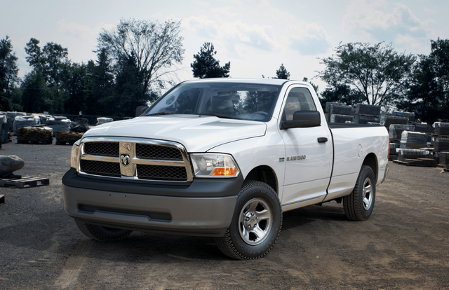 2011 Ram 1500 Tradesman 045.png