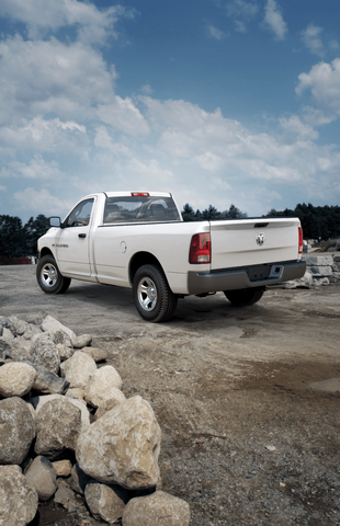 2011 Ram 1500 Tradesman 044.png