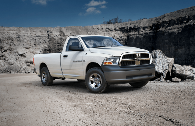 2011 Ram 1500 Tradesman 042.png