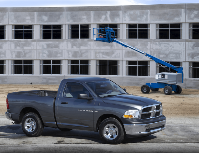 2011 Ram 1500 Tradesman 041.png