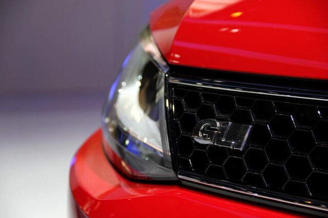 2012 Volkswagen Jetta GLI — GLI Grille Badge Close-Up