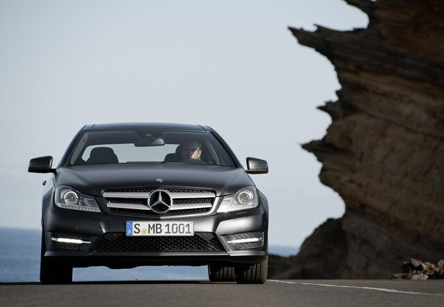 2012_C-Class_Coupe_22_medium.jpg