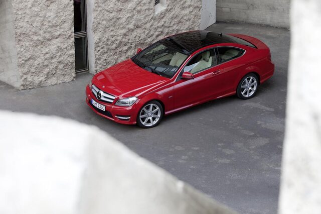 2012_C-Class_Coupe_13_medium.jpg