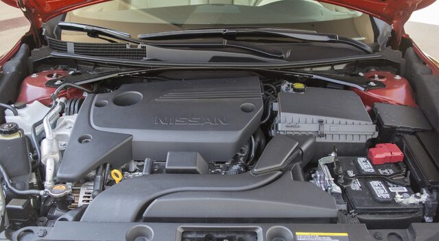 2016 Nissan Altima 2.5 SL Engine Bay