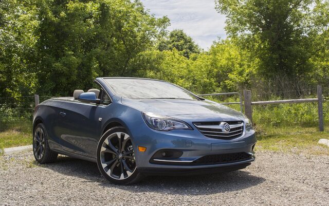 2016 Buick Cascada Premium front three-quarter view