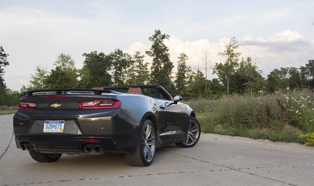 2016 Chevrolet Camaro SS Convertible 6.jpg