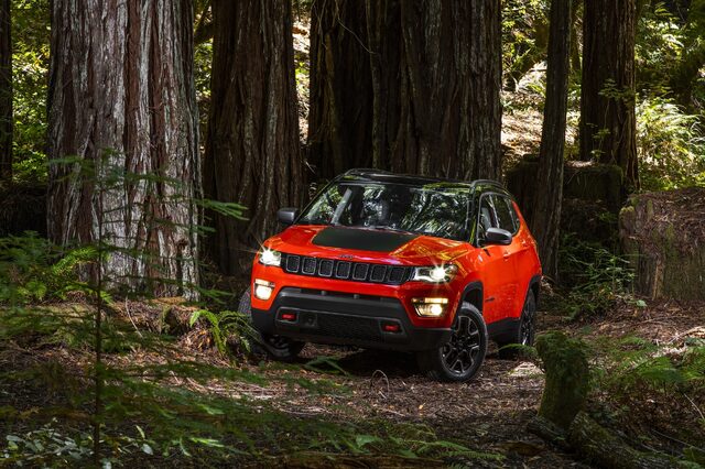 2017 Jeep Compass 1.jpg