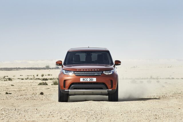 2017 Land Rover Discovery 4.jpg