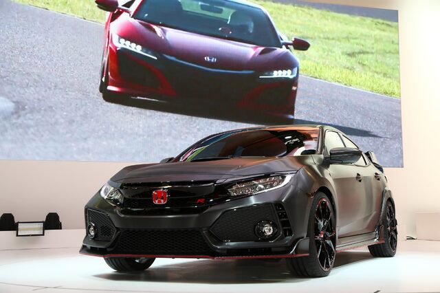 Honda Civic Type-R Prototype Live 1.jpg