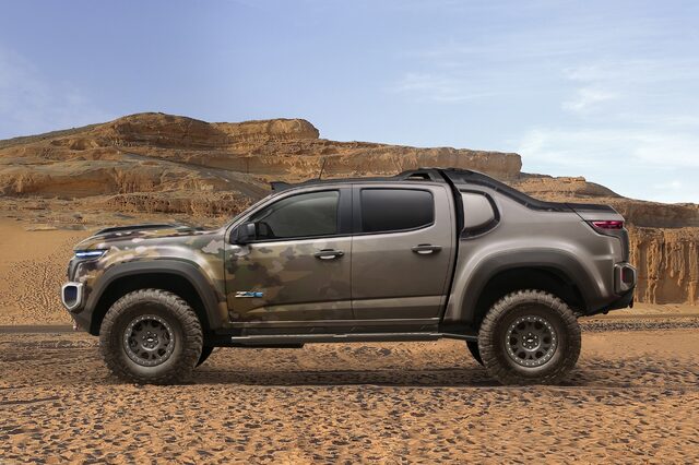 Chevrolet Colorado ZH2 Fuel Cell 2.jpg