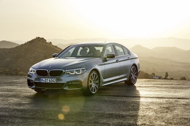 57fec63195274-2017BMW5Series1.jpg
