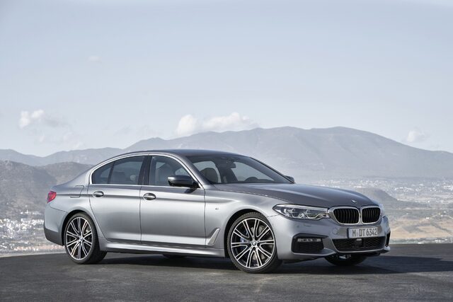 2017 BMW 5 Series 2.jpg