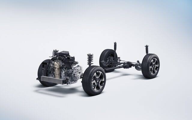 2017 Honda CR-V 1.5L turbo engine and AWD drivetrain cutaway