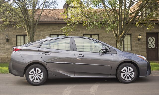 2016 Toyota Prius Three Side Profile